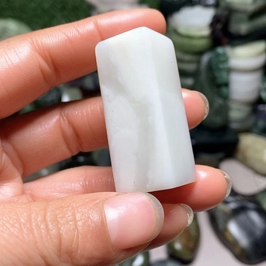 未镶嵌和田玉（糖玉）珠宝半成品