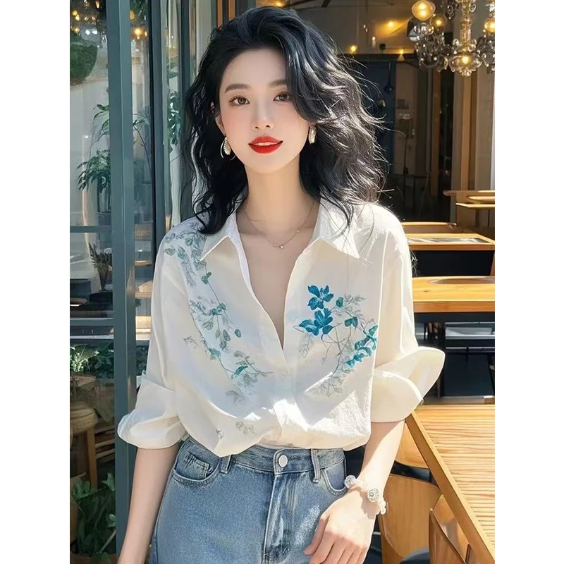 别致独特超好看2025春季新款漂亮小衫洋气白色印花衬衫内搭上衣女