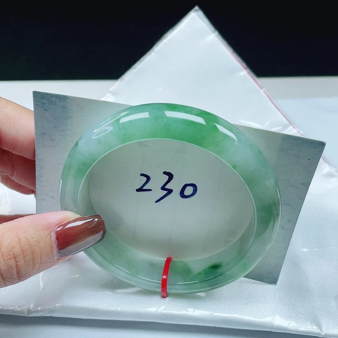 翡翠未镶嵌手镯 正圈55