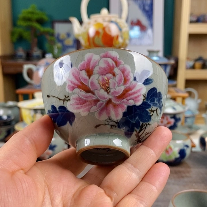瓷片手工制作工艺精湛等特点为