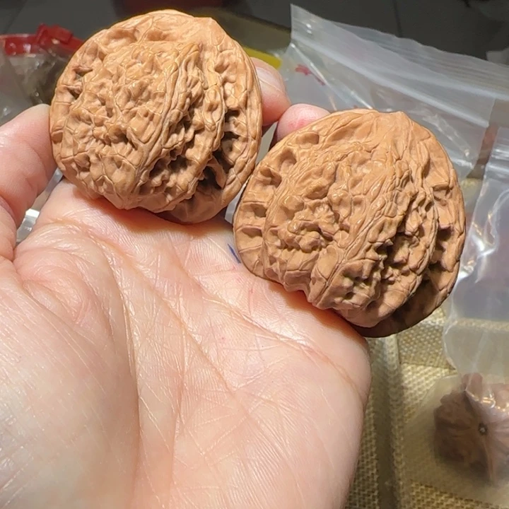 豹***豹文玩核桃吊坠望月