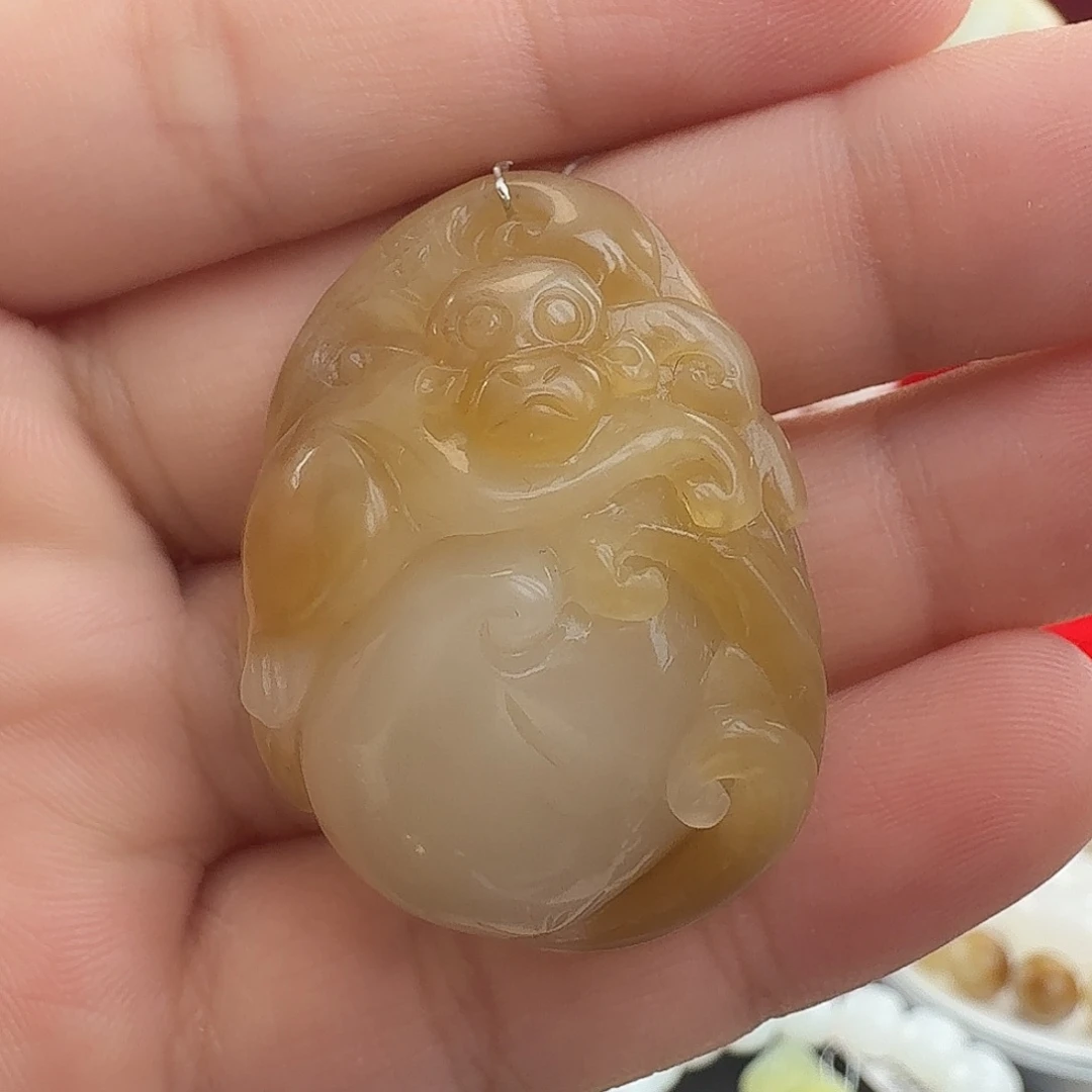 和田玉（糖玉）未镶嵌颈饰