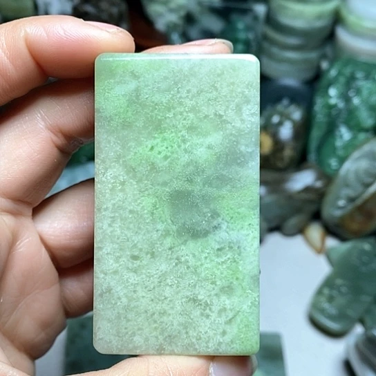 未镶嵌和田玉（糖玉）珠宝半成品