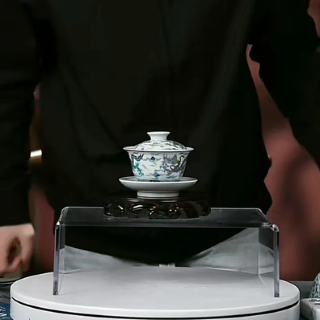 M斗彩云龙纹三才盖碗