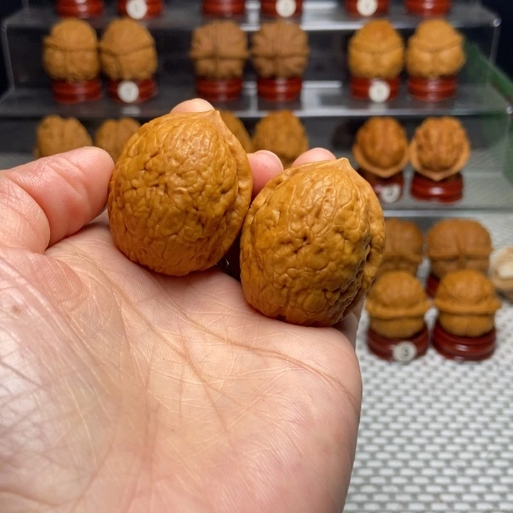 把件文玩核桃13粗筋大屁桃