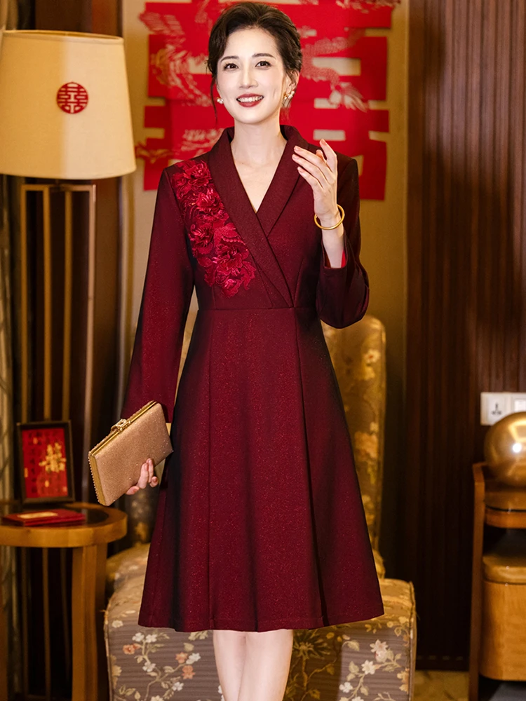 十二月小个子显瘦修身妈妈婚宴礼服裙喜婆婆婚宴装2025新款酒红色