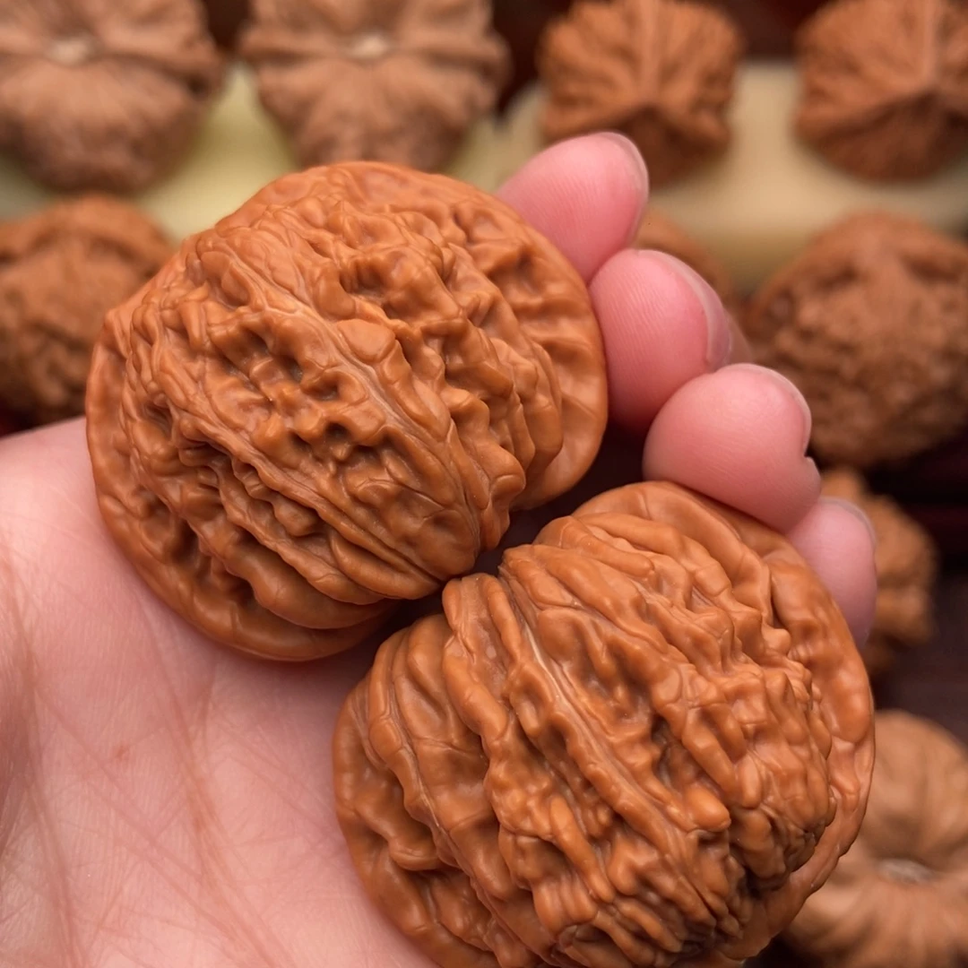 文玩核桃把件精品老树红皮四座楼41