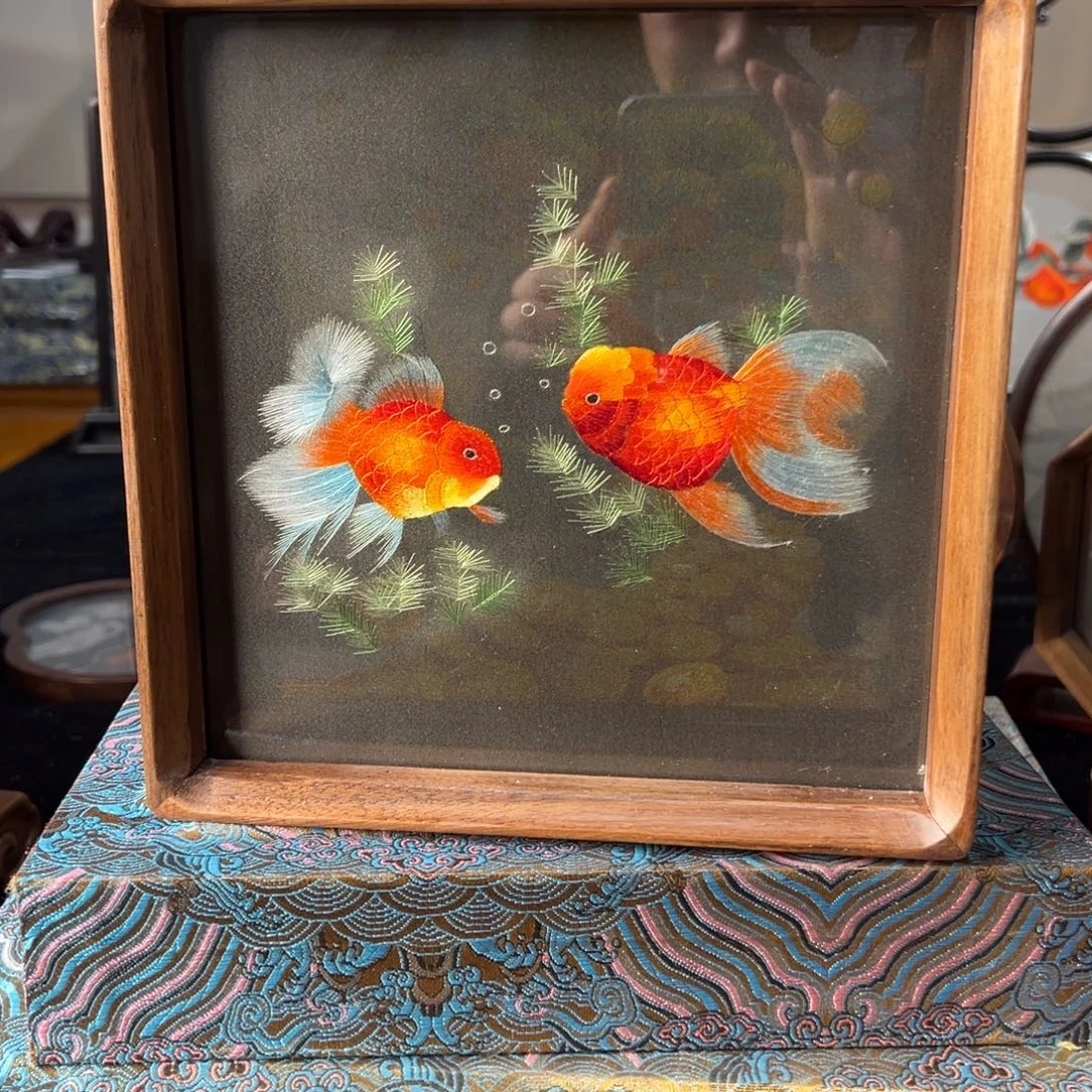 刺绣纯手工刺绣双面绣实木摆件