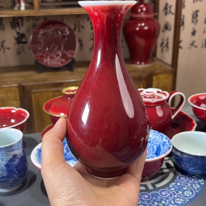 景德镇陶瓷花瓶中