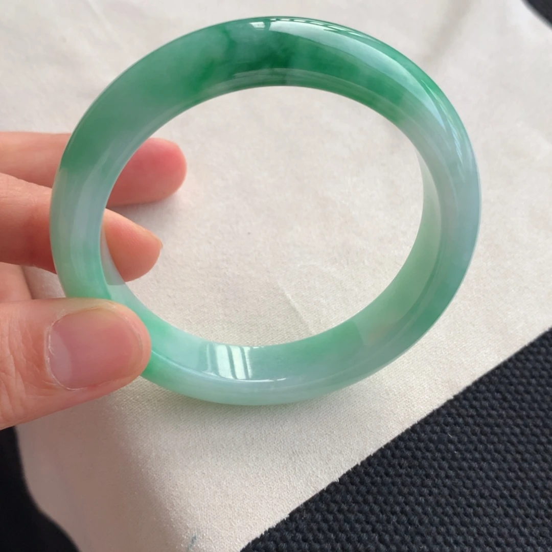 翡翠未镶嵌手镯28号52.8强推