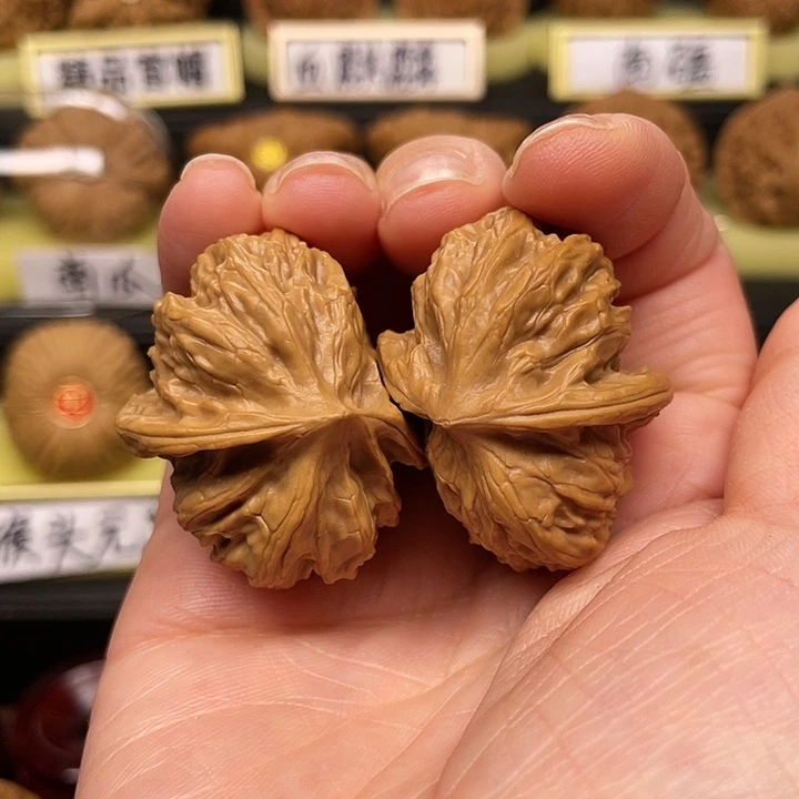 【闪购商品】吊坠文玩核桃半壁江山56