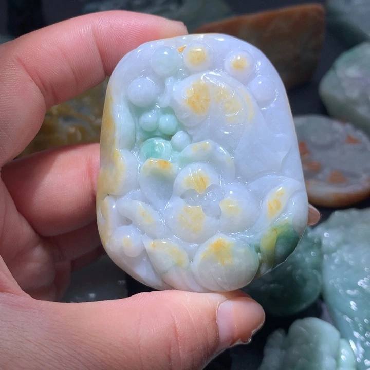 翡翠未镶嵌颈饰保真天然A货翡翠