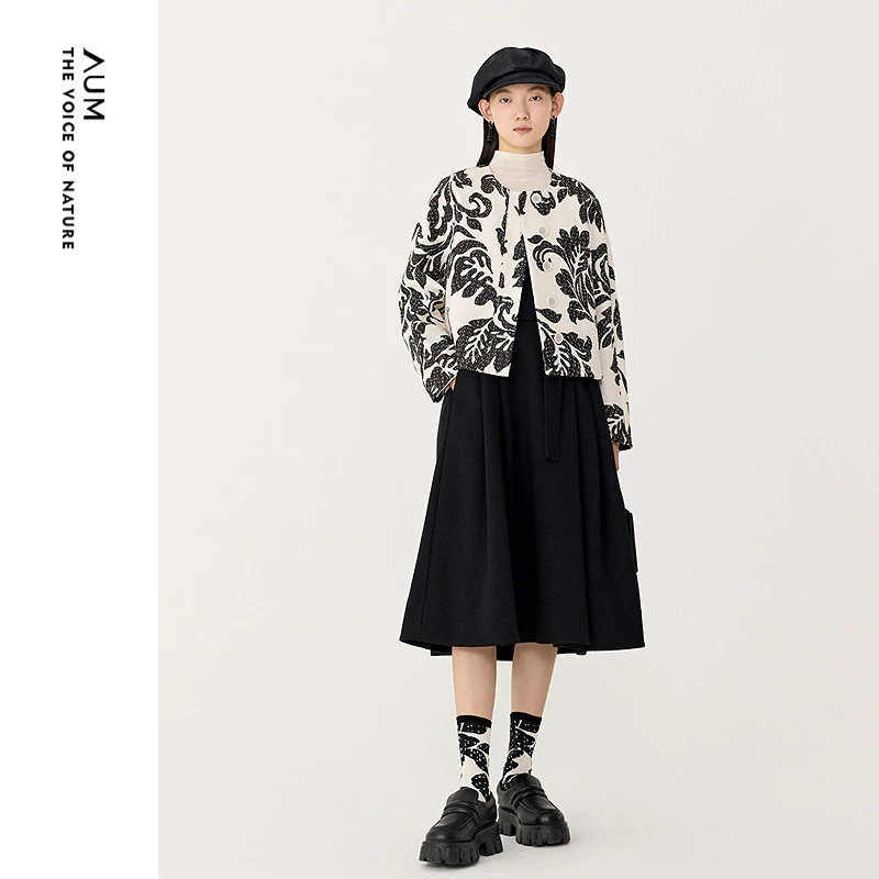 AUM噢姆春季设计师休闲复古提花短外套M1EG10158