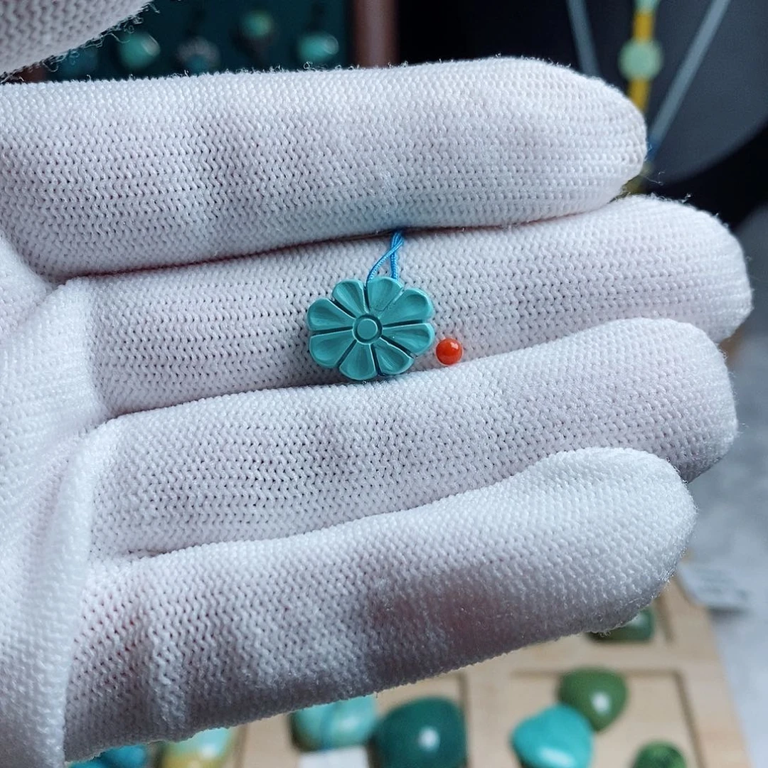 南红玛瑙未镶嵌珠宝奇石