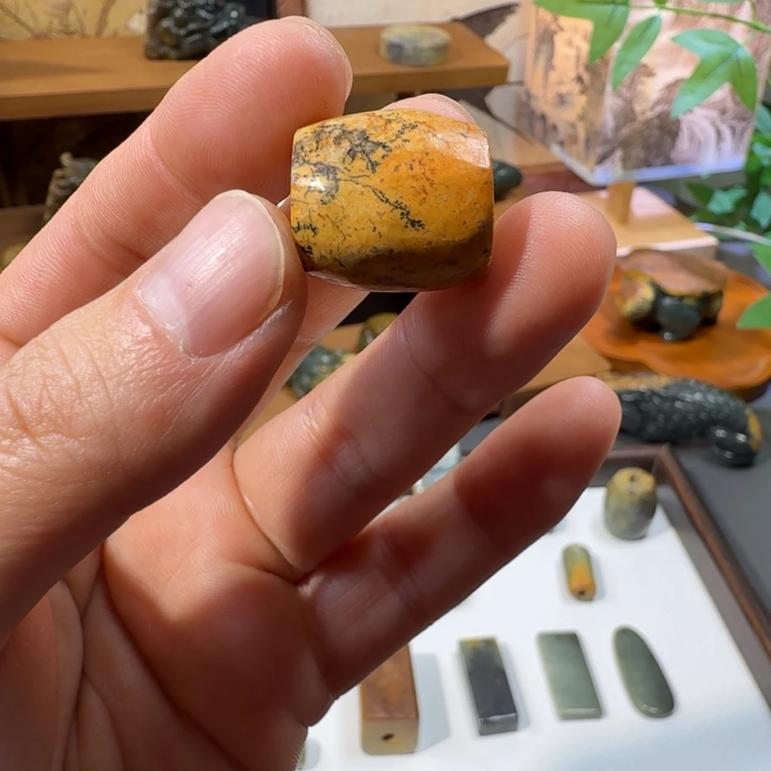 岫岩河磨玉（透闪石质玉）未镶嵌颈饰