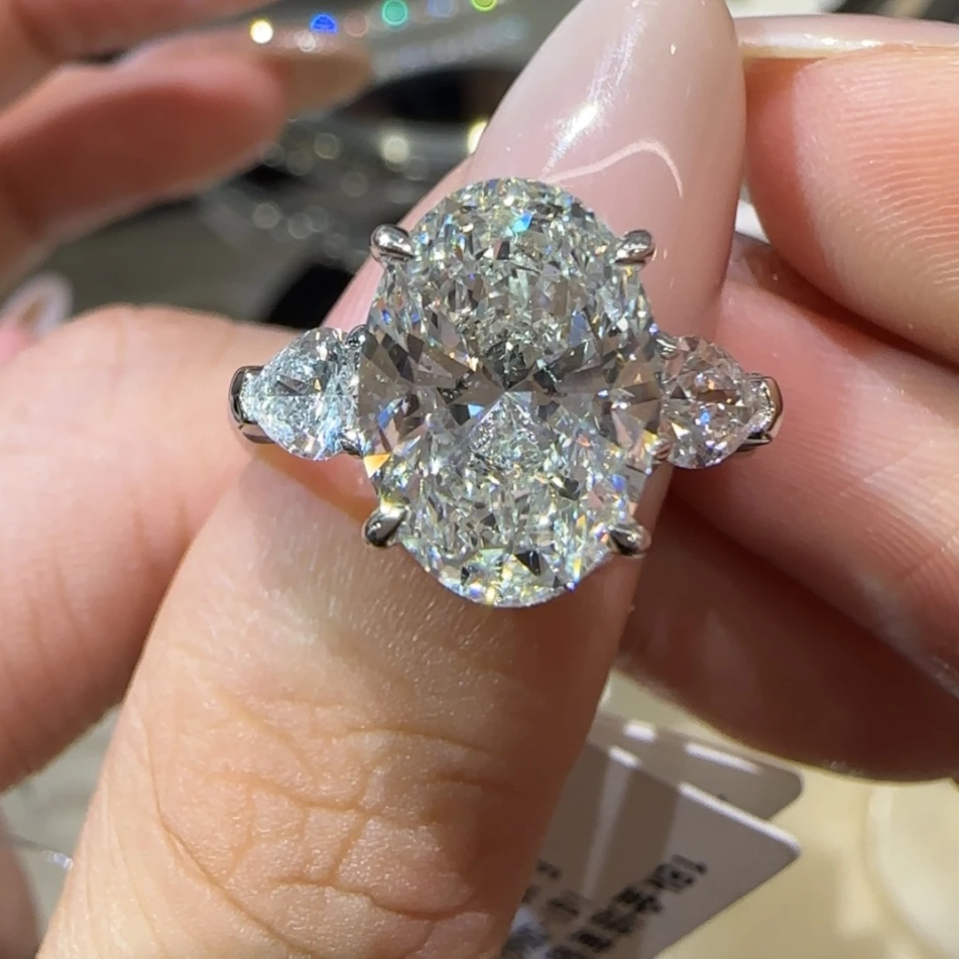 18K金镶嵌实验室培育钻石椭圆三生石3卡igi双证