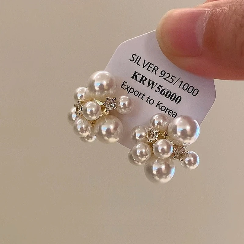 铜合金耳饰 小香风奶油珠珠花朵耳钉女轻奢气质高级感名媛风耳饰