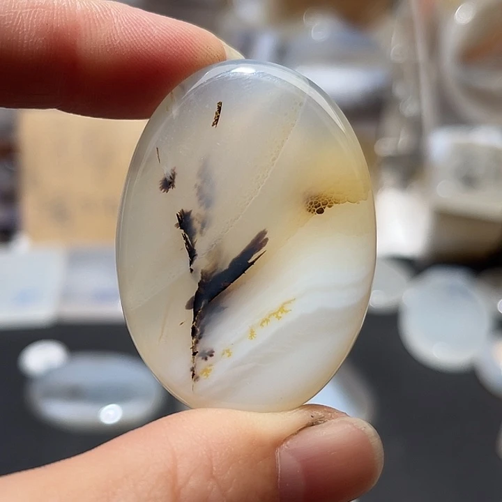 未镶嵌颈饰玛瑙/玉髓