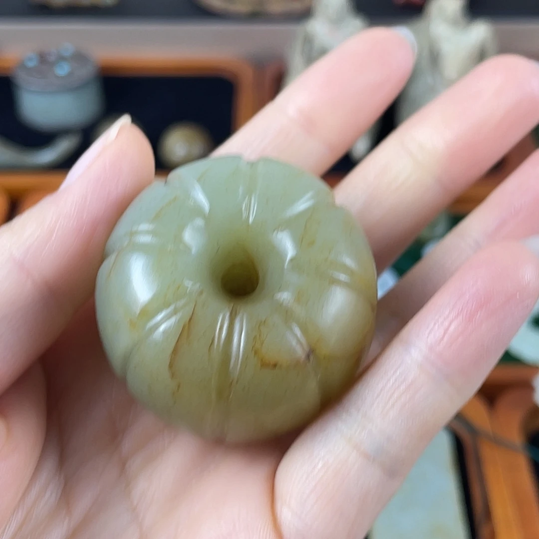 用***1瓷瓷器展品展示区