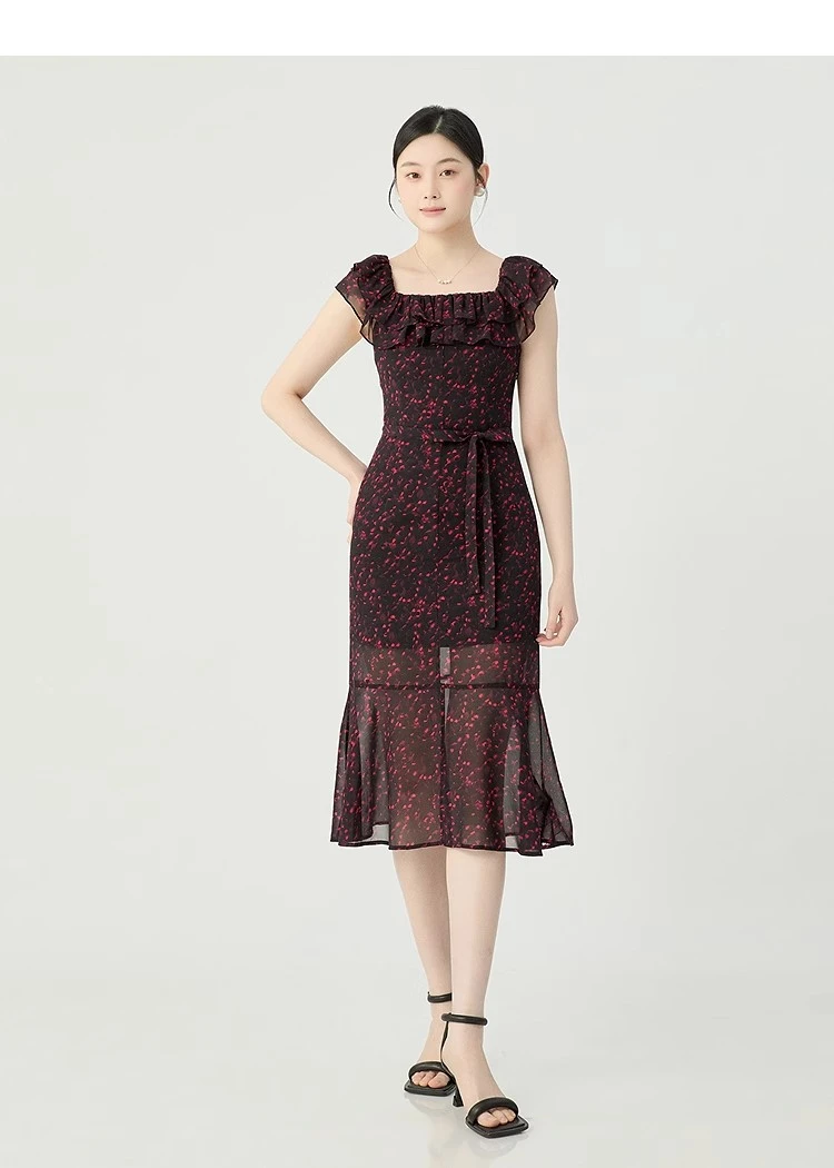 【商场同款】碎花连衣裙时尚气质复古优雅荷叶边领口开叉长裙150025