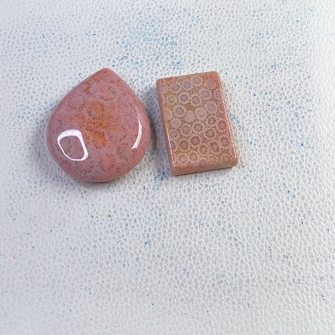 【闪购商品】硅化玉吊坠(赠链)未镶嵌沙**儿