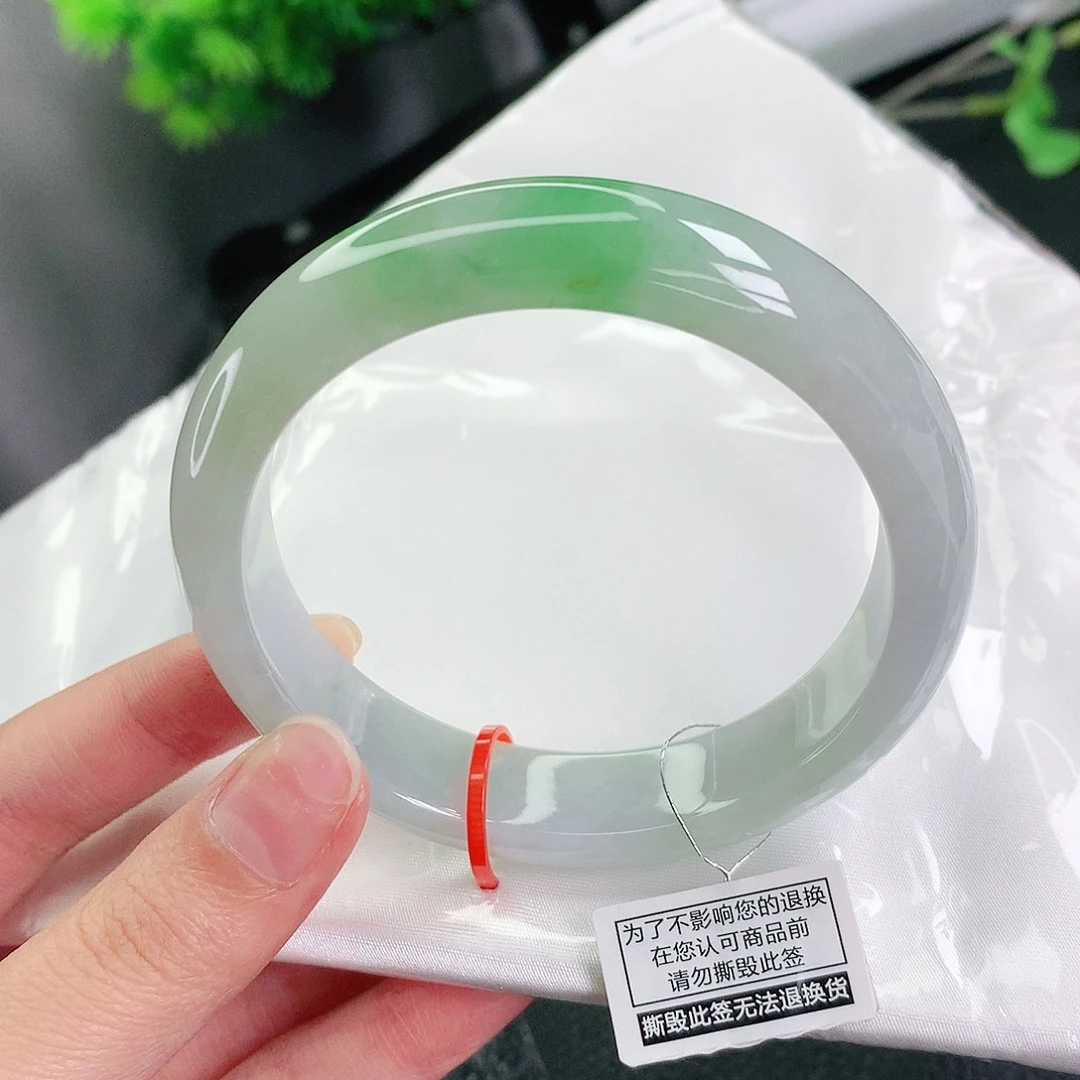 翡翠未镶嵌手镯58圈