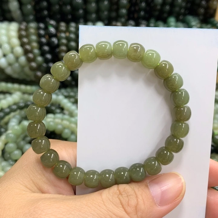 梅***菊和田玉未镶嵌珠宝奇石