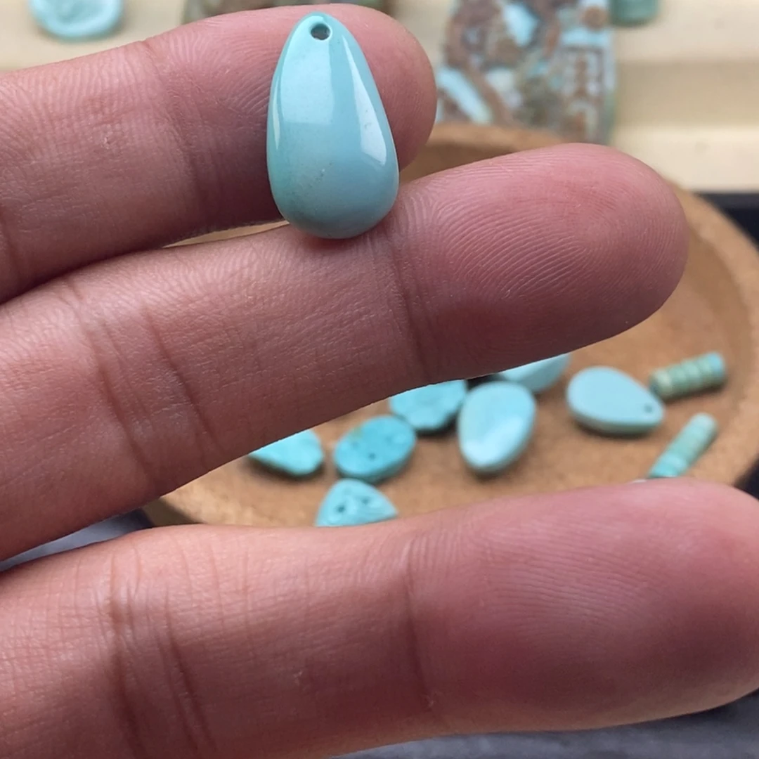 绿松石未镶嵌珠宝半成品