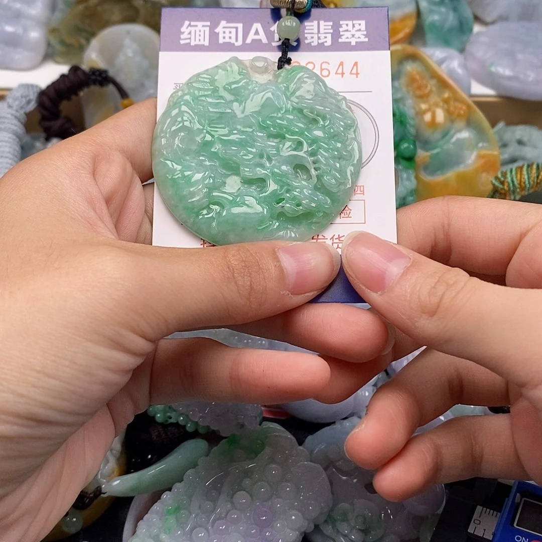 吊坠(不含链)未镶嵌翡翠白*水