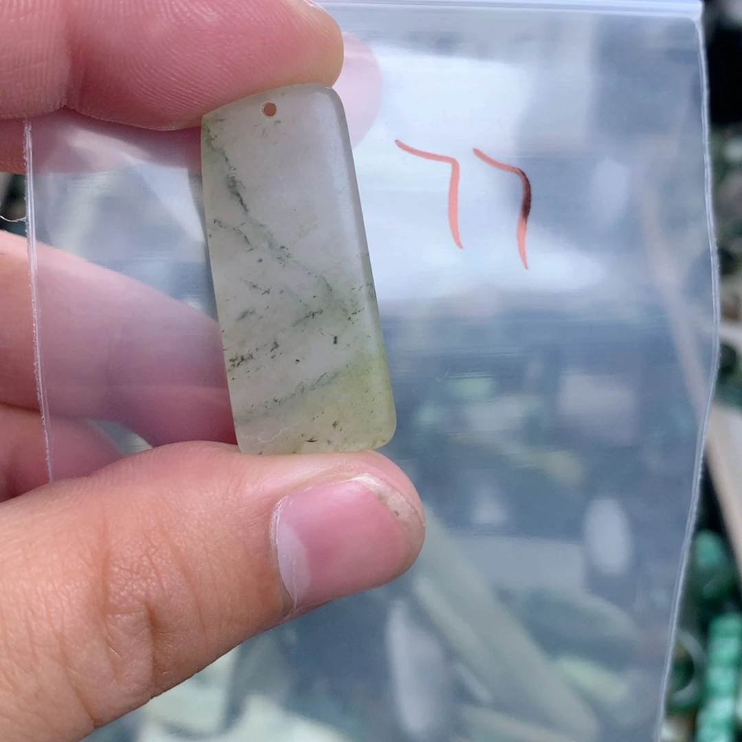 独山玉未镶嵌珠宝半成品