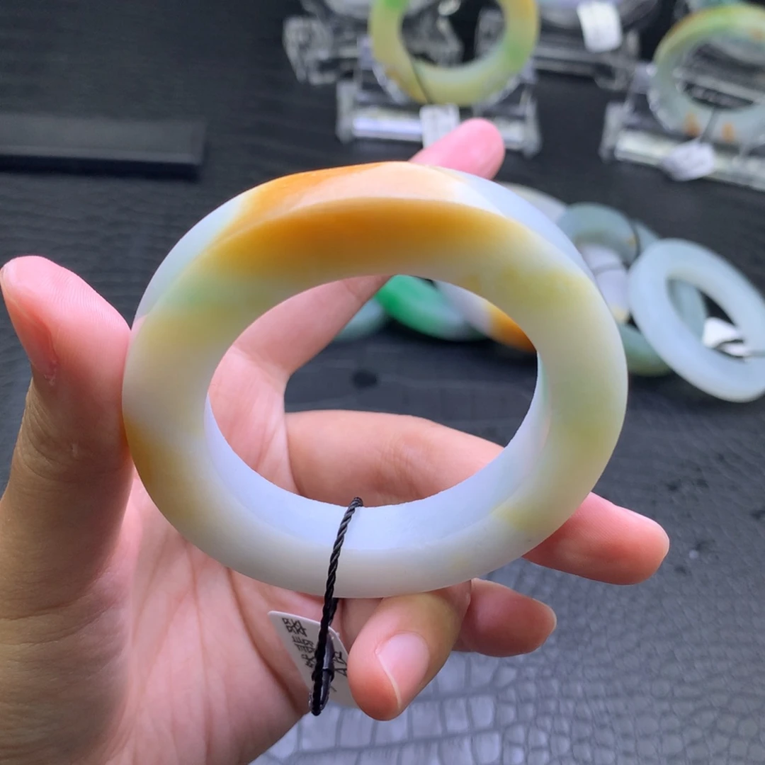 定制翡翠鸡油黄未镶嵌