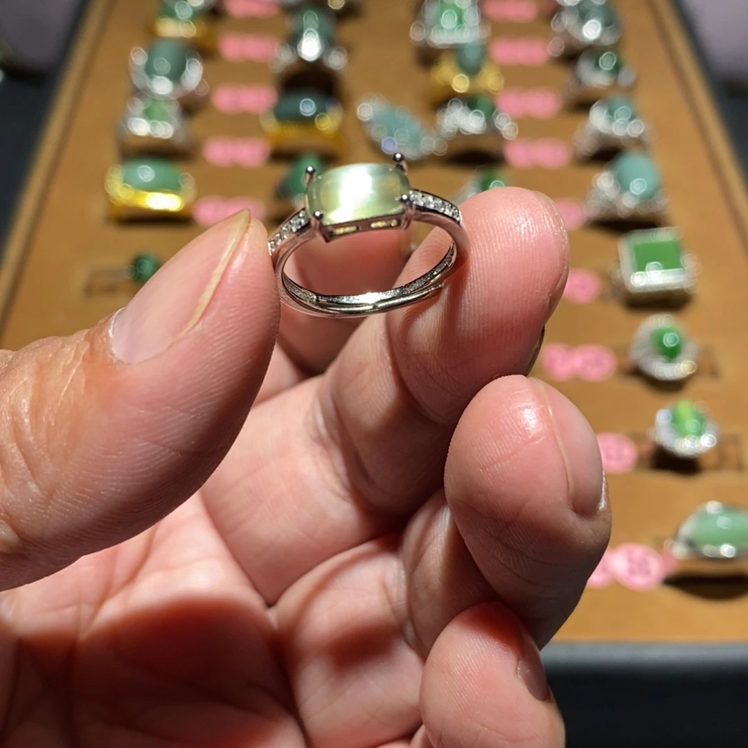 和田玉未镶嵌戒指