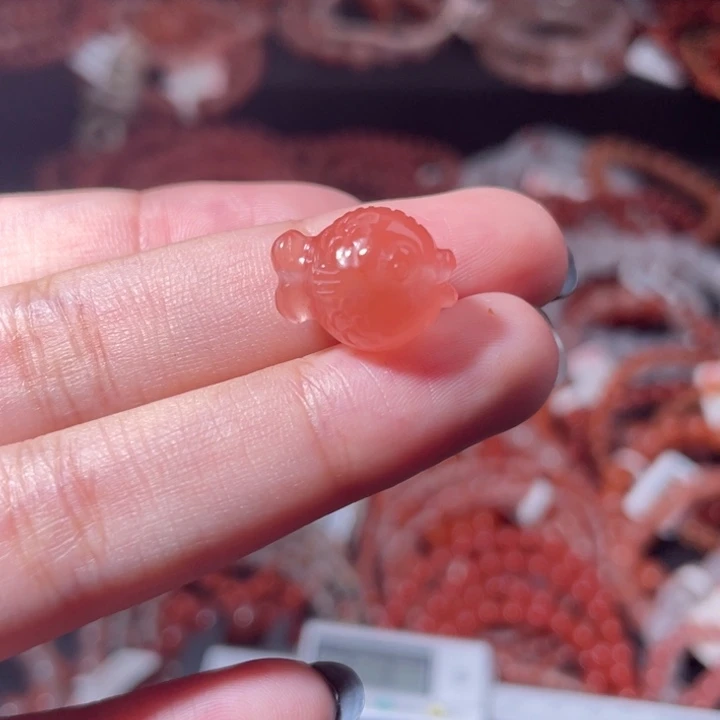 南红玛瑙未镶嵌嘟嘟鱼1101