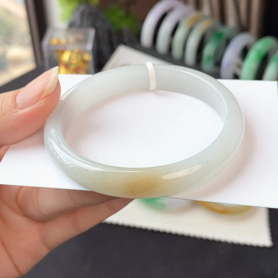 翡翠未镶嵌手镯一口糖贵妃53.8