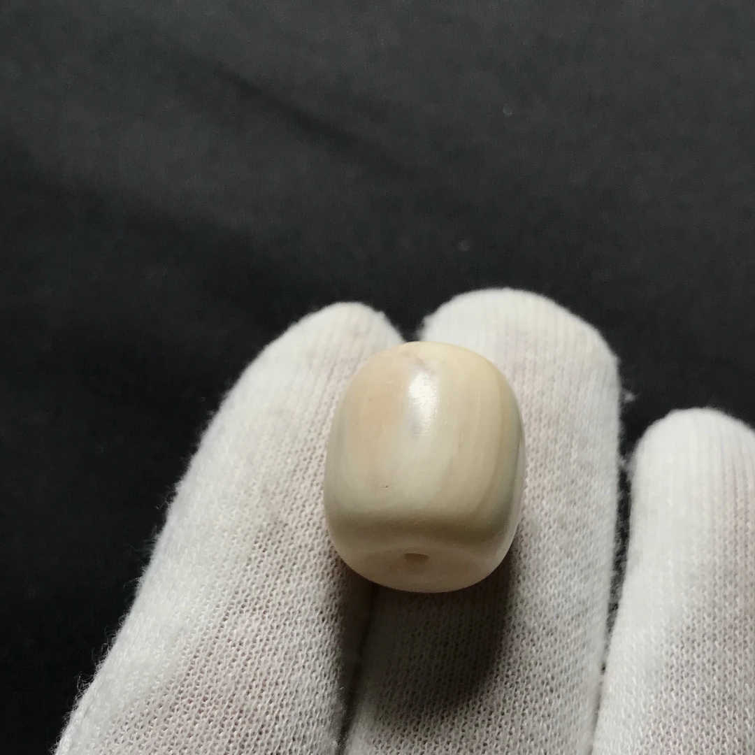 B22445 皮桶珠喇叭孔 只做天然猛犸牙