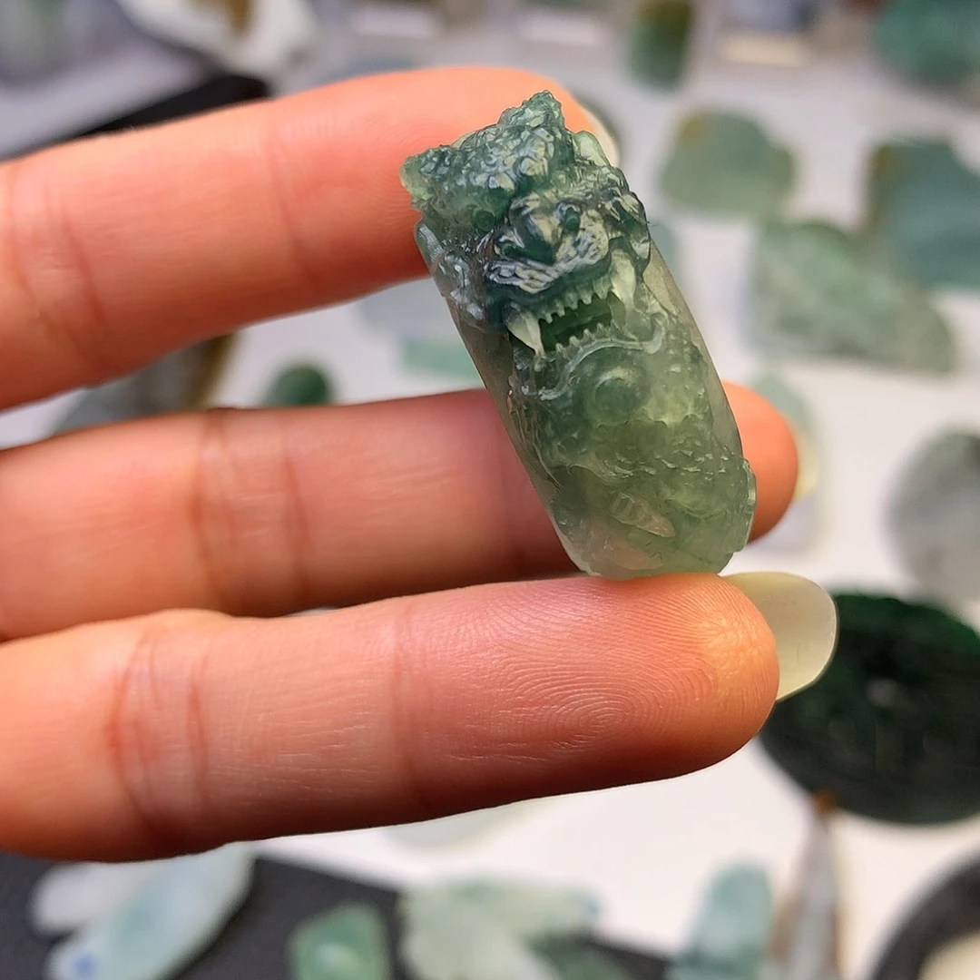 定制翡翠未镶嵌翡翠
