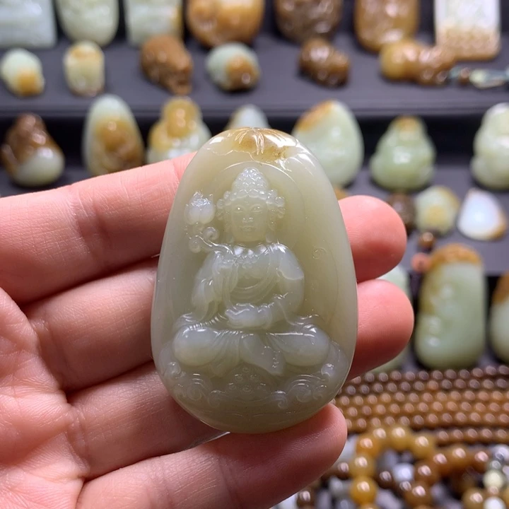 和田玉（糖玉）未镶嵌颈饰