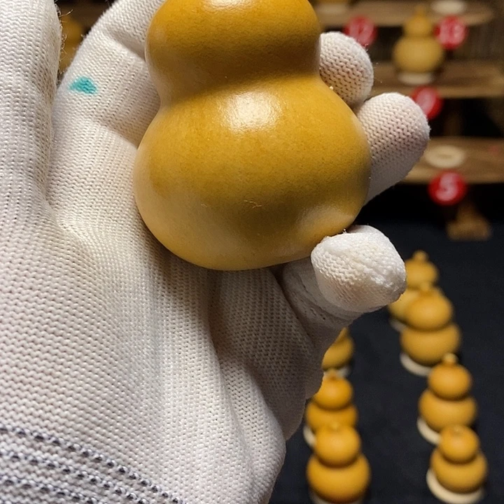 H***、大叶紫檀（黑酸枝木类）