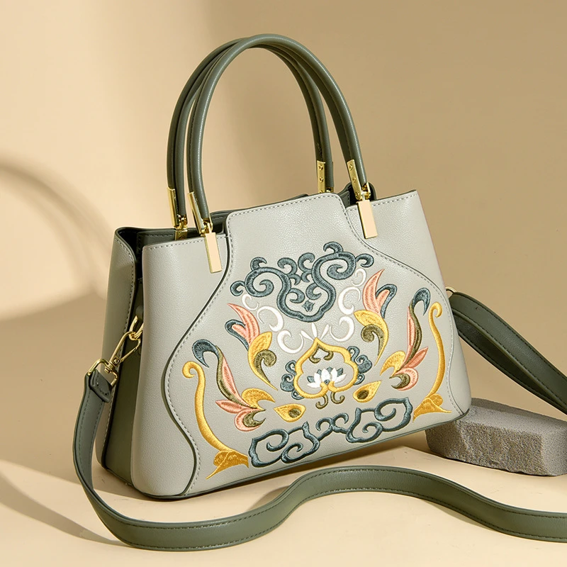 国风刺绣喜庆红色新娘婚包时尚大气喜婆婆手提包大容量高级感h