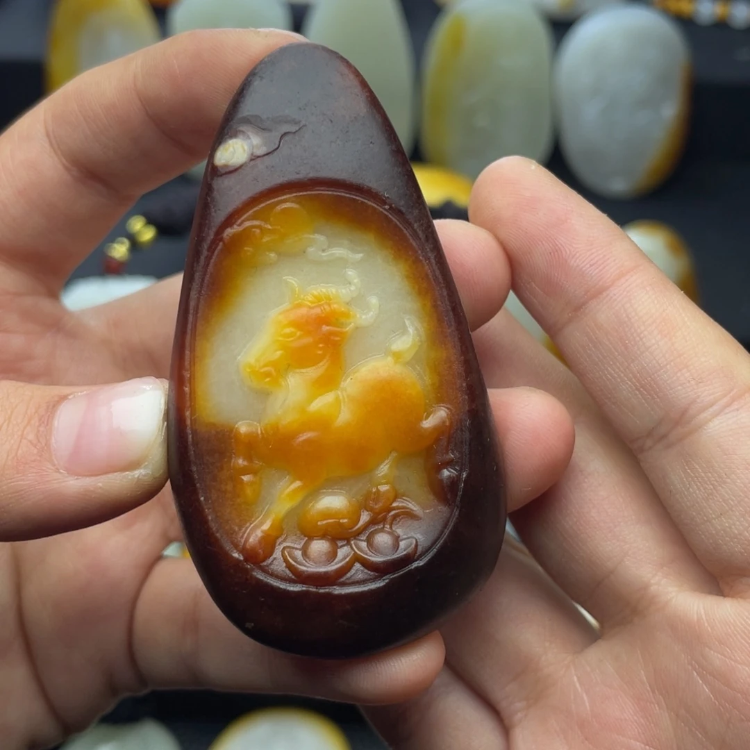 和田玉未镶嵌颈饰