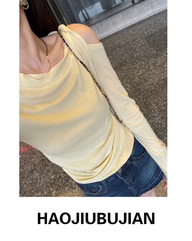 好久不见鹅黄色漏肩打底衫