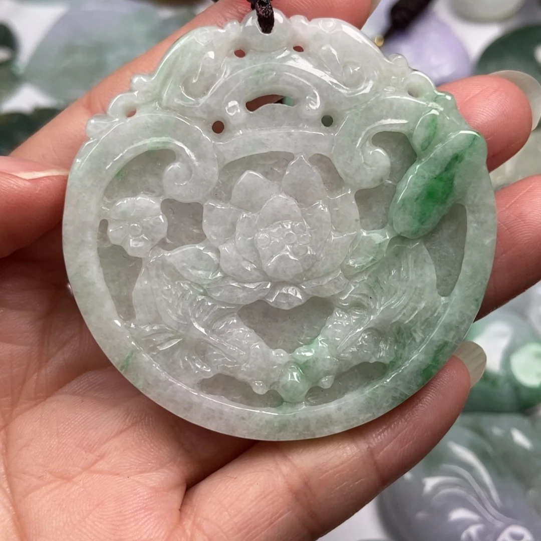 翡翠未镶嵌颈饰翡翠