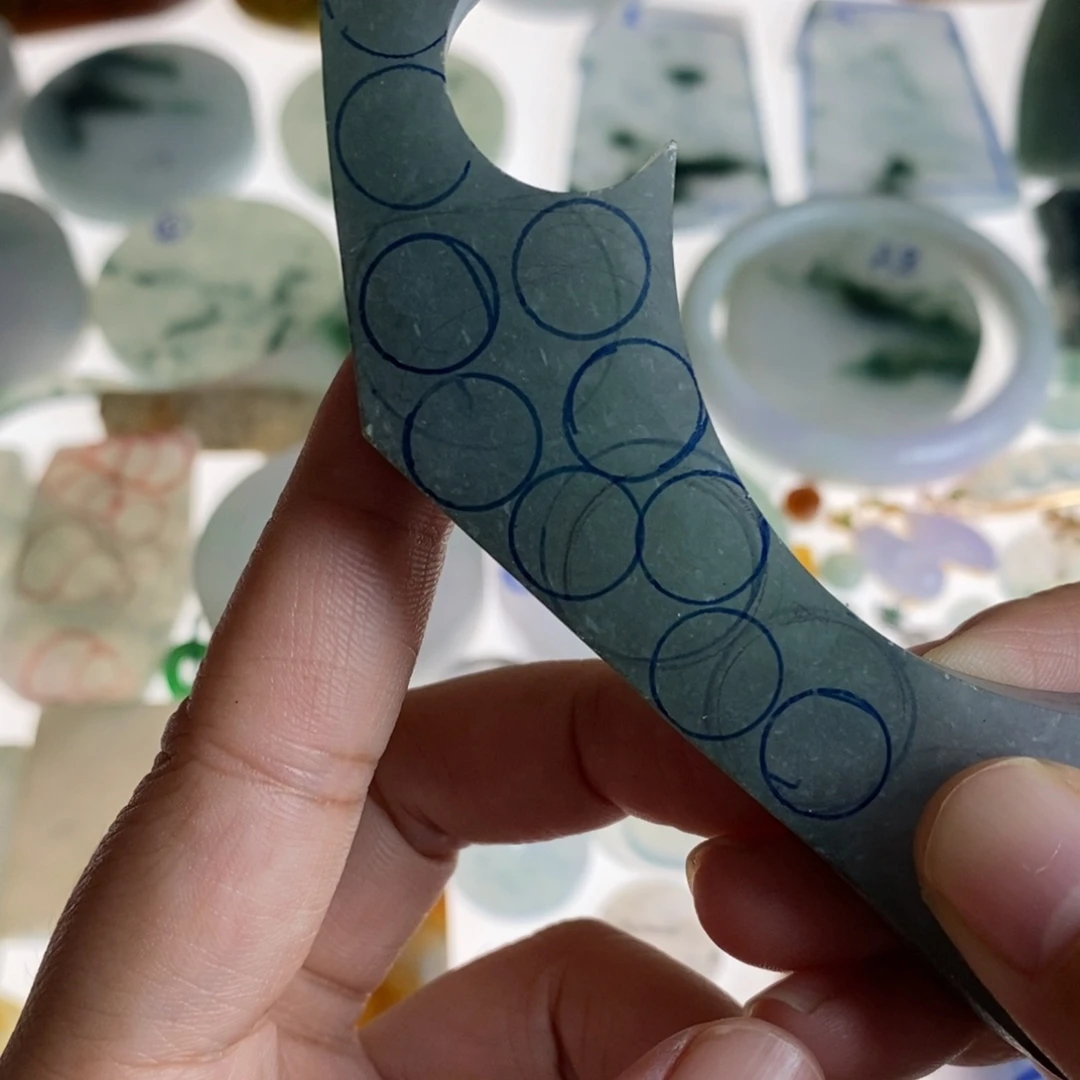 肉****定制翡翠未镶嵌珠子