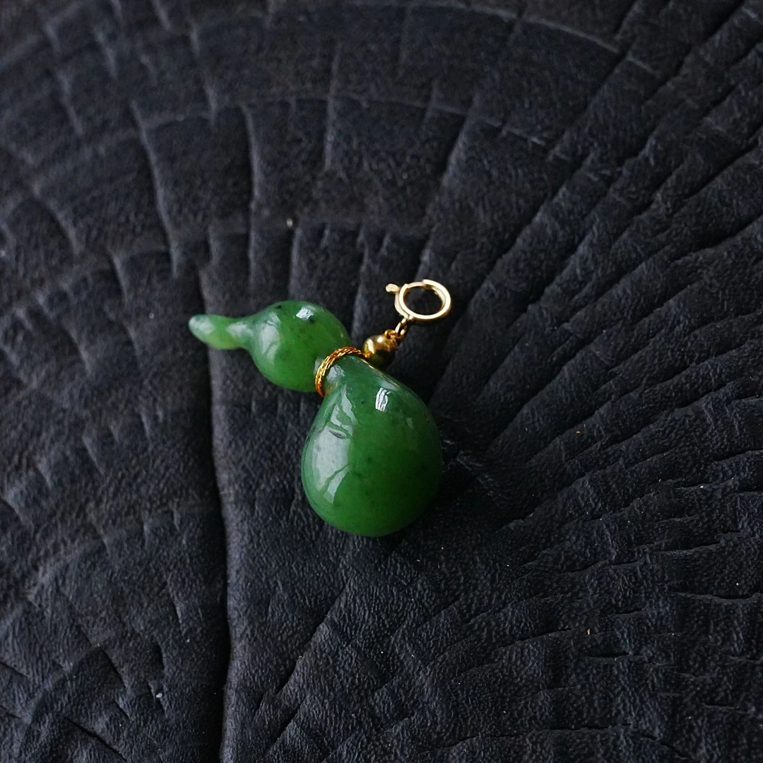 D25122748丨沧浪和田玉吊坠  925银镀金多样性发其一