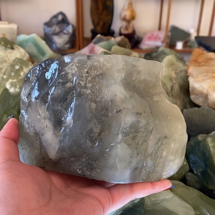 蛇纹石玉未镶嵌简易