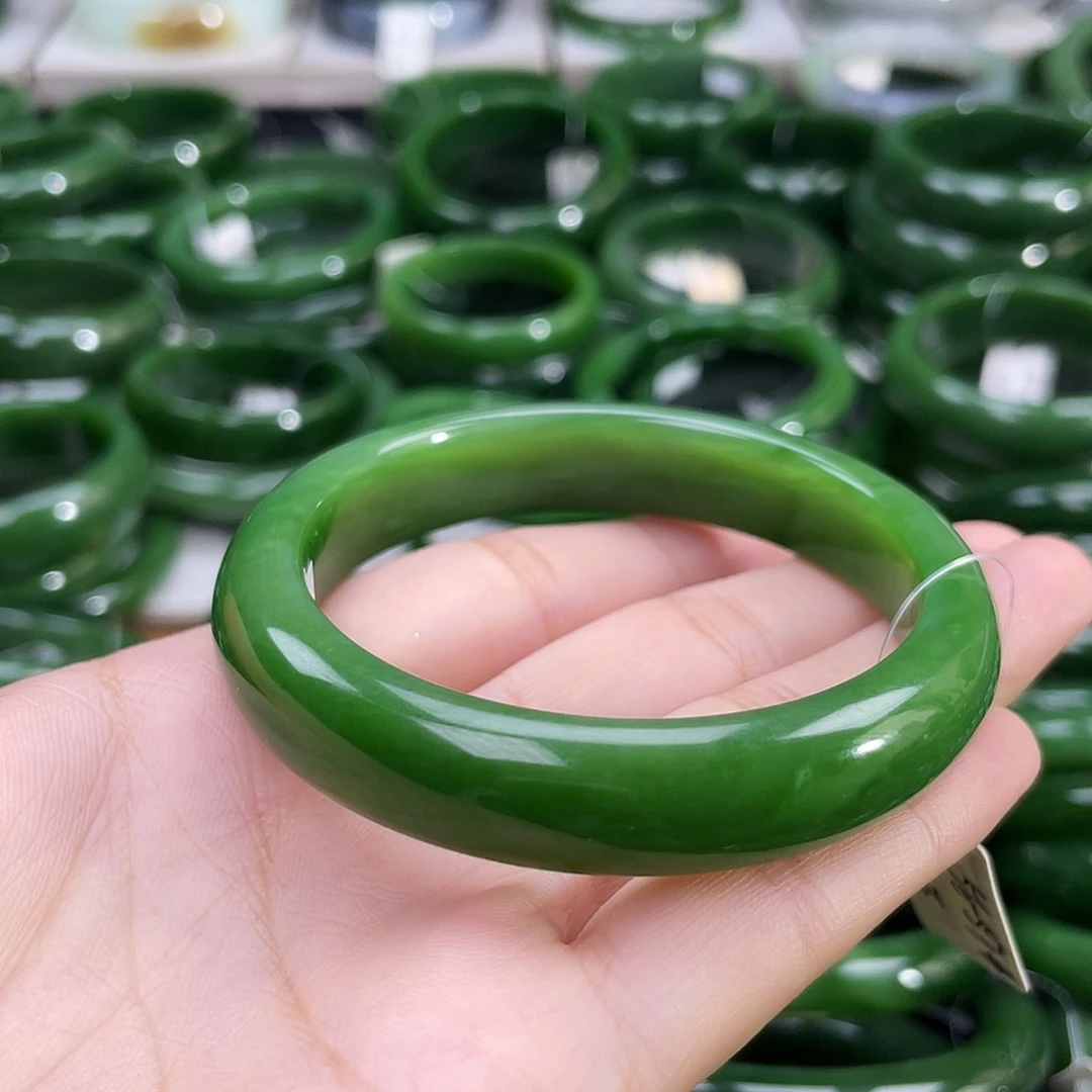 未镶嵌手镯和田玉（碧玉）