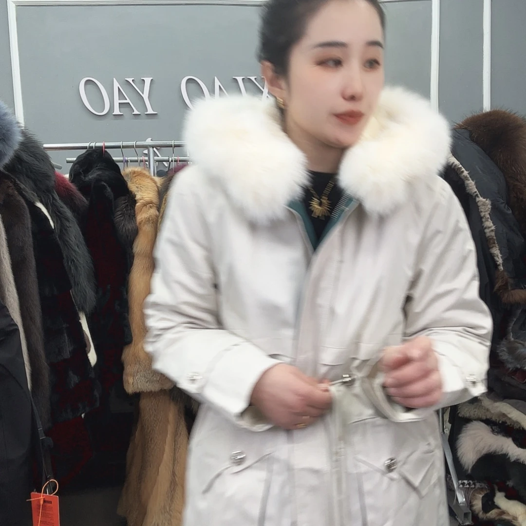 姚小妖家高端皮草