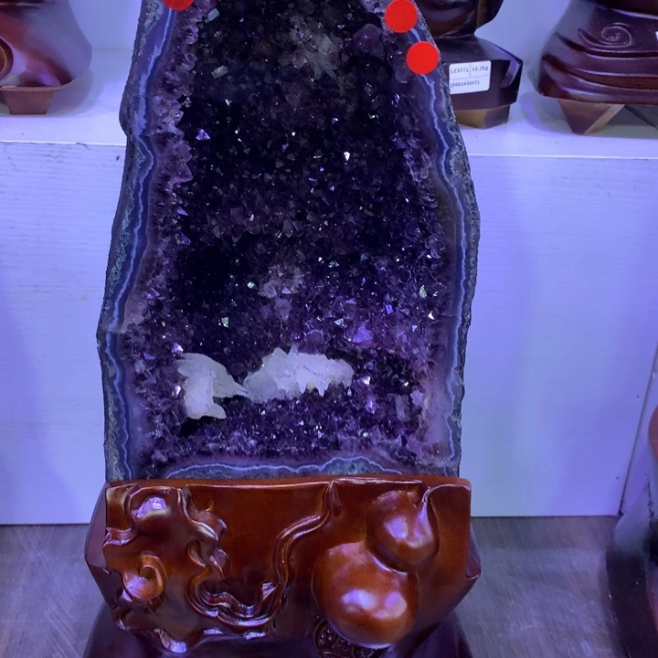 织绣巴西紫水晶摆件
