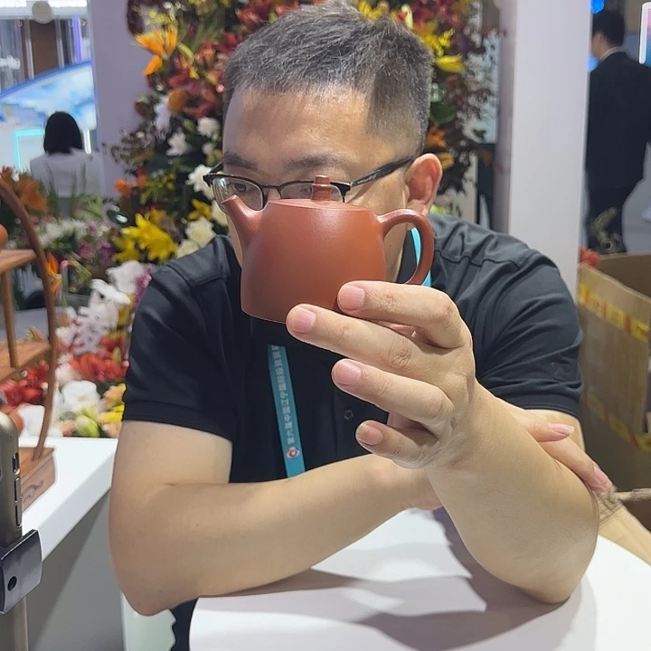 胖***L茶杯紫砂朱泥 汉铎