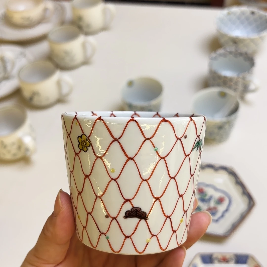 瓷手握。